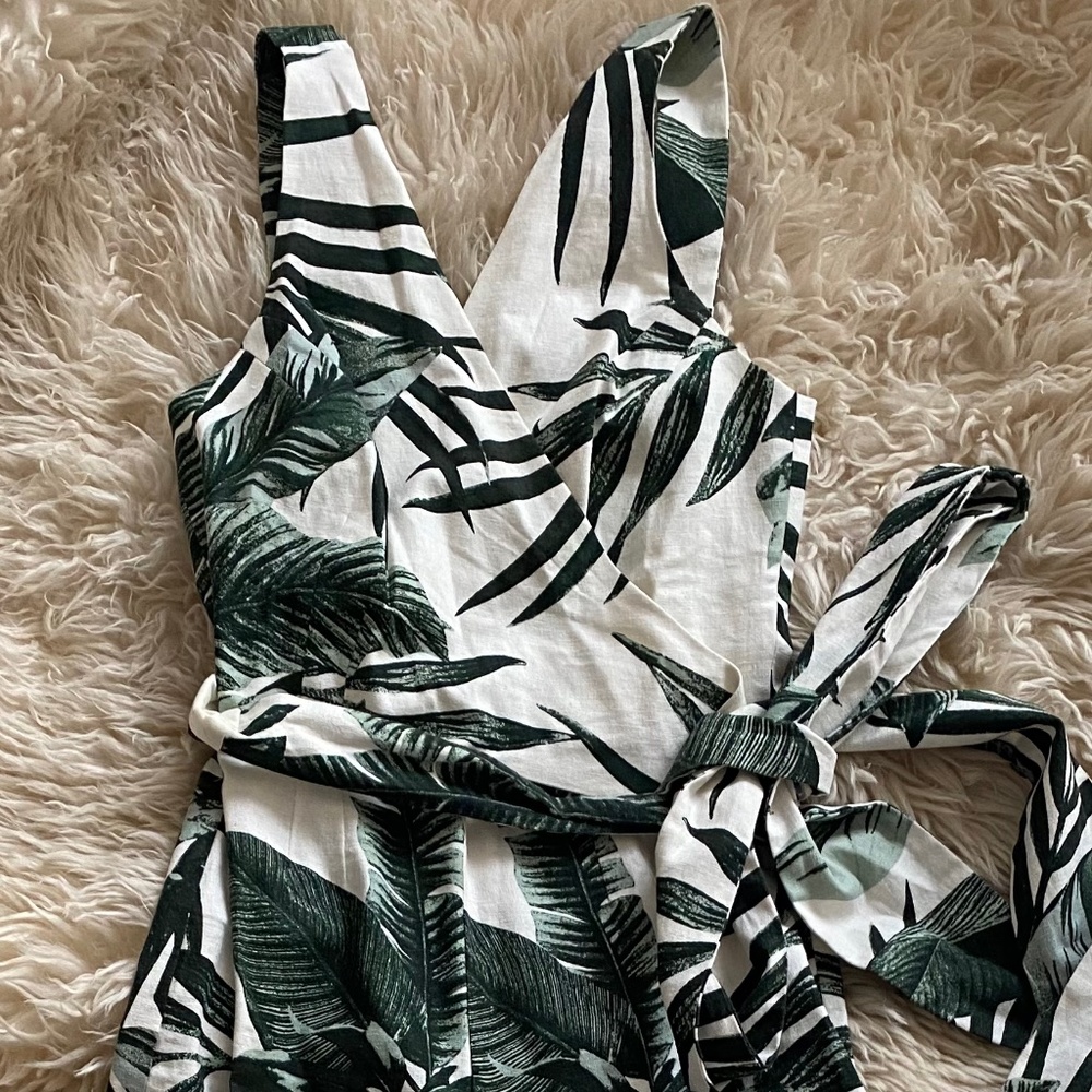 Vanessa Williams Tropical Printed Jumpsuit Romper Size 4